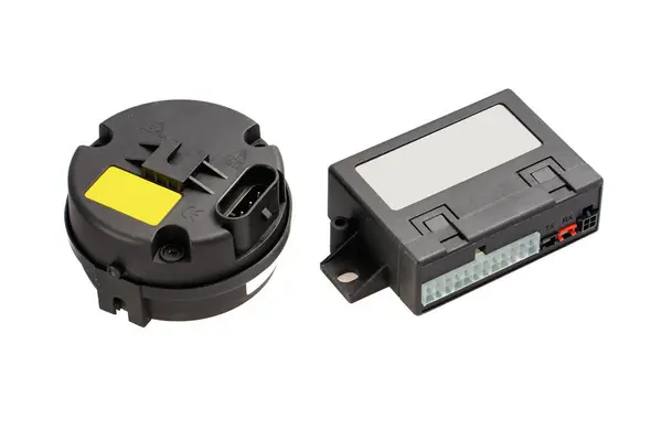 Otomatik güç kaynağı ve kontrol ünitesi olan şifreli elektronik siren. Yüksek kalite fotoğraf
