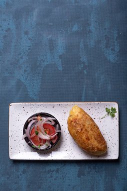 Peru 'nun klasik doldurulmuş patatesinin en iyi görüntüsü..