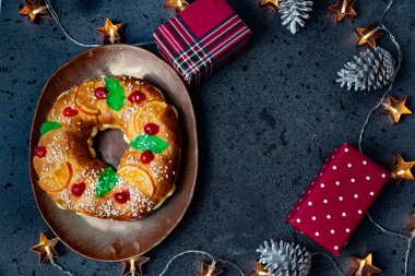 Roscn de Reyes (Kralın Pastası) 6 Ocak sabahı İspanya 'da başlayacak.