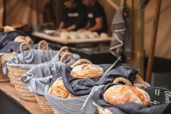 Artisan Ekmek Sergisi Açık Hava Fırınında.