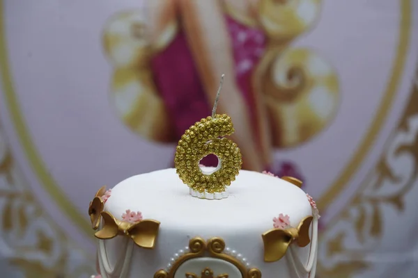 Detail Number Six Top Birthday Cake 6Th Birthday White Cake — Stockfoto
