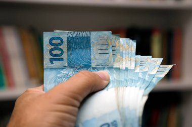 Brezilya 'dan para teklif eden eller - birkaç yüz hesap