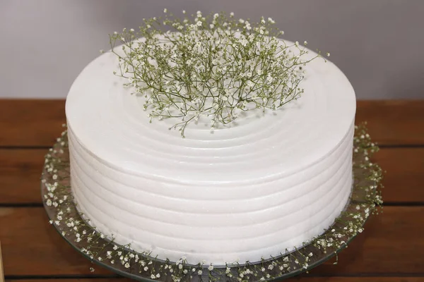 White Chocolate Cake Chocolate Shavings Baptism Table Delicious Baptism Cake — Stock Photo, Image
