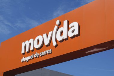 Belo Horizonte, Minas Gerais, Brezilya - 13 Ocak 2024: Movida araba kiralama şirketi cephesi