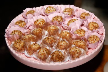 Lezzetli Parti Şekeri, Kutlama Şekeri, Resepsiyon Yemeği