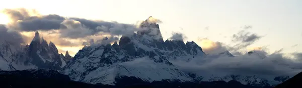 Picos Torno Cidade Chaltn Parque Nacional Los Glaciares Cordilheira Torno — Fotografia de Stock