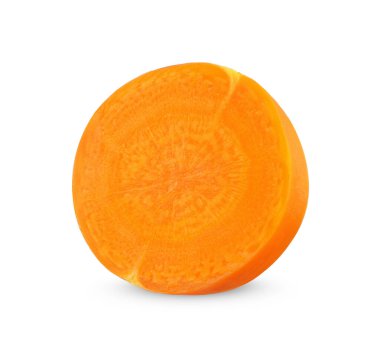 Beyaz arka planda izole edilmiş havuç sebzesi. Havuç kesme yolu