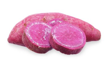 Beyaz arka planda izole edilmiş tatlı patates. patates kırpma yolu