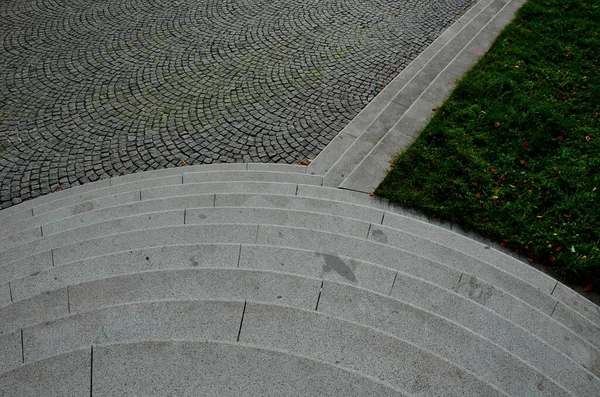 Treppe Zum Wasser Man Betritt Das Tor Durch Die Kreisförmig — Stockfoto