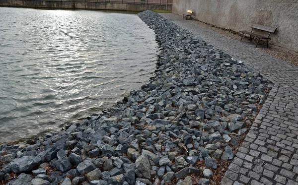Lama Lagoa Reservatórios Água Com Regulação Eixo Barragem Concreto Perfis — Fotografia de Stock