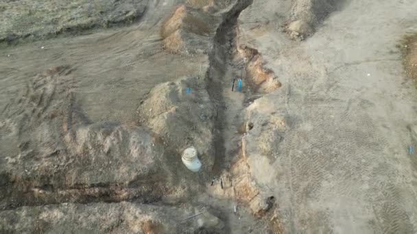 Riolering Opgravingen Stapels Aarde Bouwplaats Documentatie Met Drone Foto Operator — Stockvideo