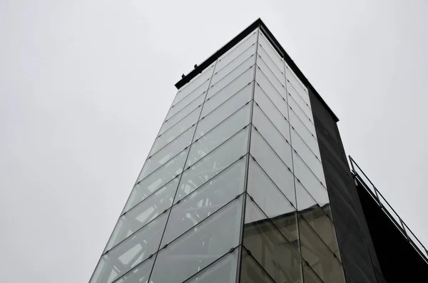 Utomhushiss Med Glasstruktur Kan Läggas Till Ett Historiskt Hus Där — Stockfoto