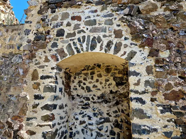 Just Repaired Walls Vaults Old Castle Volunteers Cemented Stones Wall — Stock Photo, Image