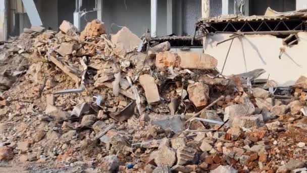 Earthquakes Destroyed Houses Now Being Cleared Away Excavators Special Pliers — Stock Video