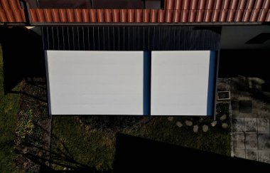Kış bahçeleri ve restoranlar için tasarlanmış Rolling Roof And Pergola Systems. Birçok yerli ve uluslararası projelerde uygulanmıştır. Sistemler tamamen bağlılık altında yapılmıştır..