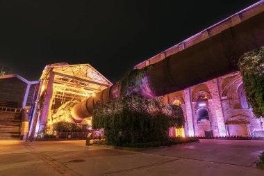 Endüstriyel Park Gece Manzarası, Fabrika Binaları ve Endüstriyel Malzemeler