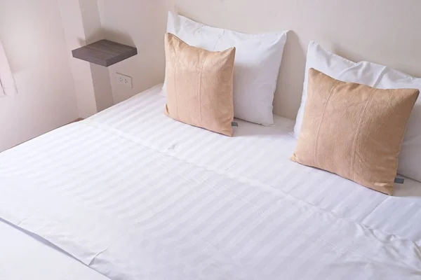 Белая Уютная Спальня Идея Дизайн Декора Внутреннее Убранство Светло Коричневая — стоковое фото