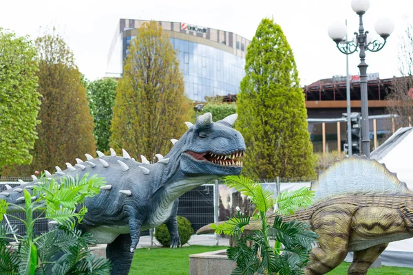 Iasi Rumania Abril 2023 Modelos Animados Tamaño Natural Dinosaurio Parque — Foto de Stock