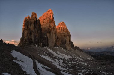 Tre Cime di Lavaredo 'da gün doğumu