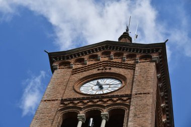 Isola d 'Asti' deki San Pietro a Villa Kilisesi.