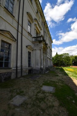 Savoy Kraliyet Sarayı, Govone, Piedmont 'taki antik şato.