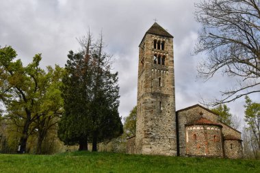 San Secondo Kilisesi, eski bir Roma eseridir.