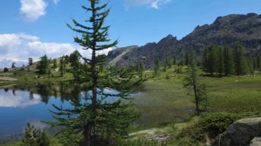 Scario 'dan Infreschi' ye ve Massetta 'nın Cilento, İtalya' daki güzel deniz koruma alanı..