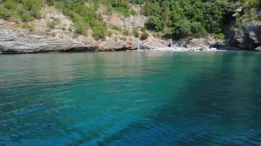 Scario 'dan Infreschi' ye ve Massetta 'nın Cilento, İtalya' daki güzel deniz koruma alanı..