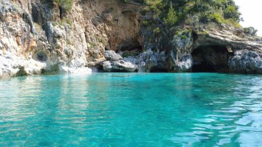 Scario 'dan Infreschi' ye ve Massetta 'nın Cilento, İtalya' daki güzel deniz koruma alanı..