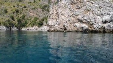 Scario 'dan Infreschi' ye ve Massetta 'nın Cilento, İtalya' daki güzel deniz koruma alanı..