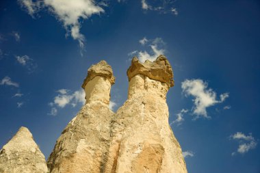 Pasabag Vadisi, Goreme 'deki en popüler yerlerden biridir. Kapadokya 'da destansı peri bacaları ve mağara evleri var. Türkiye