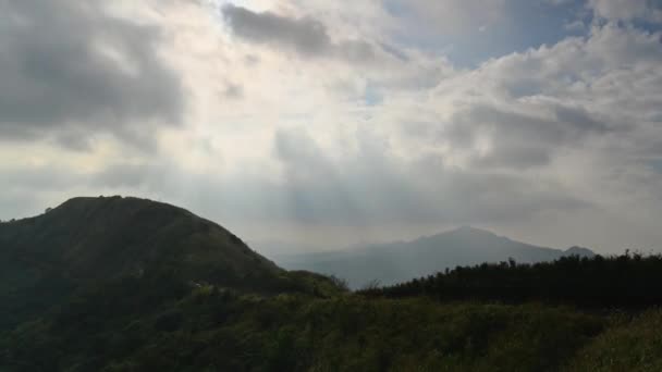 Watch Romantic Crepuscular Ray Cloud Gap Light Mountain Buyan Pavilion — Vídeos de Stock