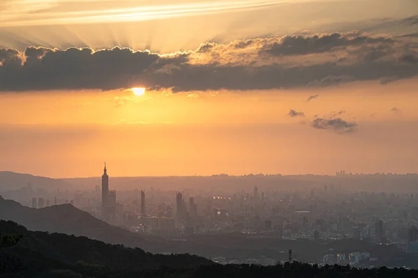Emotional Taipei Sunset Awe Inspiring Skies Cityscape Motion Spectacular Evening — 스톡 사진