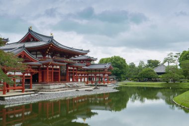 Phoenix Byodoin Tapınağı Salonu, UNESCO Dünya Mirası Alanı. Kyoto yavaş seyahat deneyimi için çok uygun bir yer olmalı. Japonya