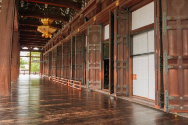 Goeido 'nun İçi (Kurucular Salonu), Nishi-Honganji Tapınağı. Kyoto yavaş seyahat deneyimi için çok uygun bir yer olmalı. Japonya