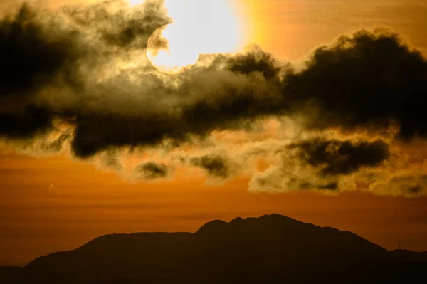 Тиха Постійно Мінлива Сутінки Шар Шарі Гірських Пейзажів Станція Метеостанції — стокове фото