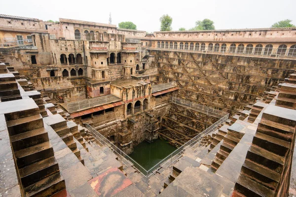 ⬇ Скачать Картинки Stepwells, Стоковые Фото Stepwells В Хорошем.