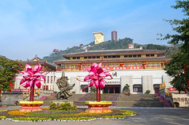 Chongqing, Çin - 16 Mart 2018 Fengdu ünlü bir hayalet kasabadır. Çin folklor kavramına dayanan bir turistik eğlence..