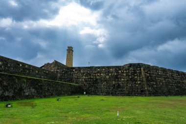 Sri Lanka 'daki Galle Kalesi' nin Avrupa mimari sanatı ve Güney Asya kültürel gelenekleriyle derinden kazınmış bir manzarası. UNESCO Dünya Mirası Alanı.