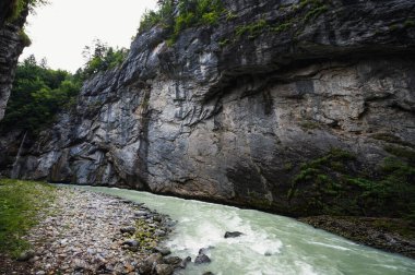 Aareschlucht Gorge, İsviçre - 30 Temmuz 2022, Aareschlucht Boğazı Aare Buzulu tarafından binlerce yıl oluşturuldu..