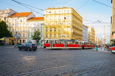 Prag, Çek Cumhuriyeti - 26 Eylül 2023 - Prag şehrinde dolaşın ve mimariye hayran olun.