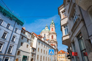 Prag, Çek Cumhuriyeti - 26 Eylül 2023 - Prag şehrinde dolaşın ve mimariye hayran olun.