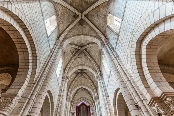 Saint Aignan France April 2022 Интерьеры Архитектурные Декоры Церкви Сен — стоковое фото