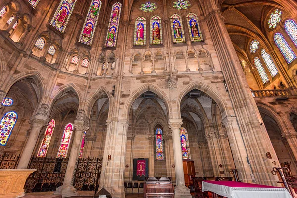 Moulins Allier France San 2022 Kutsal Kalbin Kilisesinin Mimari Detayları — Stok fotoğraf