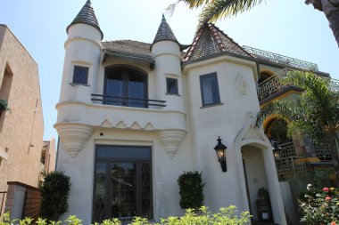 VENICE BEACH, UNITED STATES - APRIL 14, 2015 : Venice beach canal district and houses, in Los angeles, california, united states