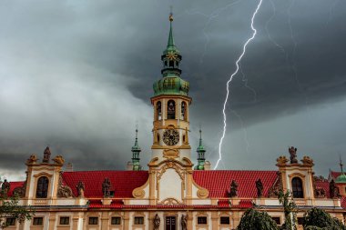 Prag, Çek Cumhuriyeti, Eylül 08: Loreta Kilisesi 'nin mimari detayları, Eylül 08, 2019 Prag, Çek Cumhuriyeti