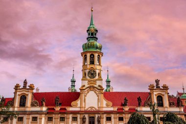 Prag, Çek Cumhuriyeti, Eylül 08: Loreta Kilisesi 'nin mimari detayları, Eylül 08, 2019 Prag, Çek Cumhuriyeti