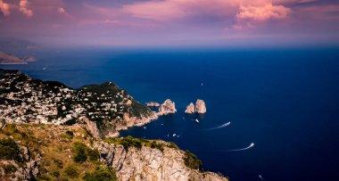 CAPRI ISLAND, ITALY, 10 Haziran 2015: Capri Adası, Capri Adası, İtalya