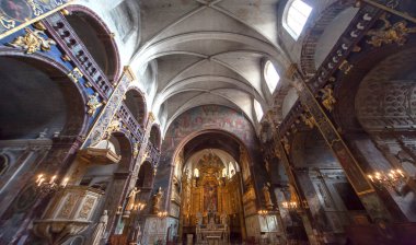 LIsle sur la Sorgue, Fransa 14 Ekim 2013 Ortaçağ Kilisesi, LIsle sur la Sorgue köyü, Luberon, Vaucluse, Provence, Fransa.