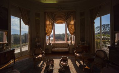 SAINT JEAN CAP FERRANAT, FRANCE, 24 Nisan 2013, Fransız Rivierası 'ndaki Villa Ethe Rothschild' in iç ve dış mimari detayları